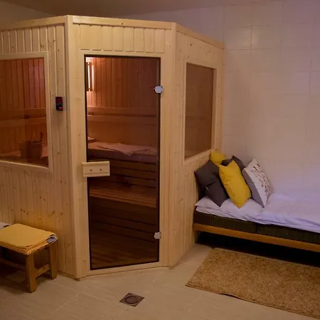 Walter 4* Velke Ulany